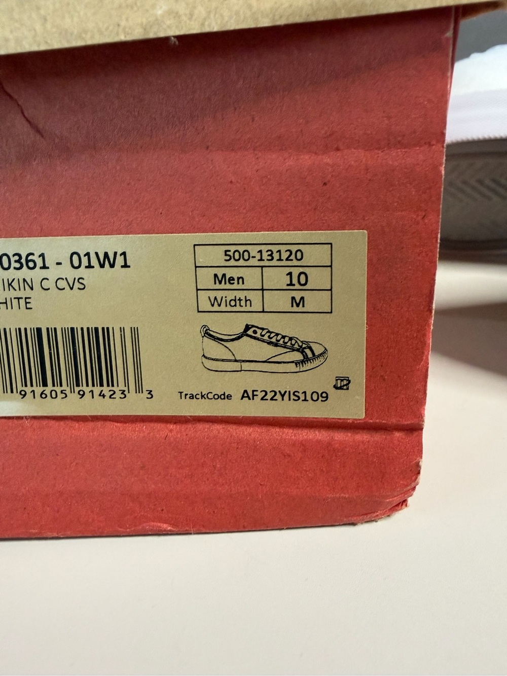 Levi's White Canvas Low-Top Sneakers - Picture 4 of 4